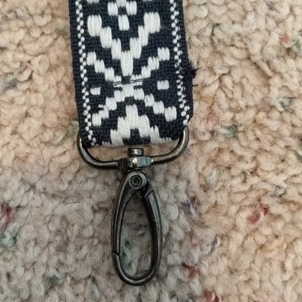 Camera strap - Picture 3 of 3